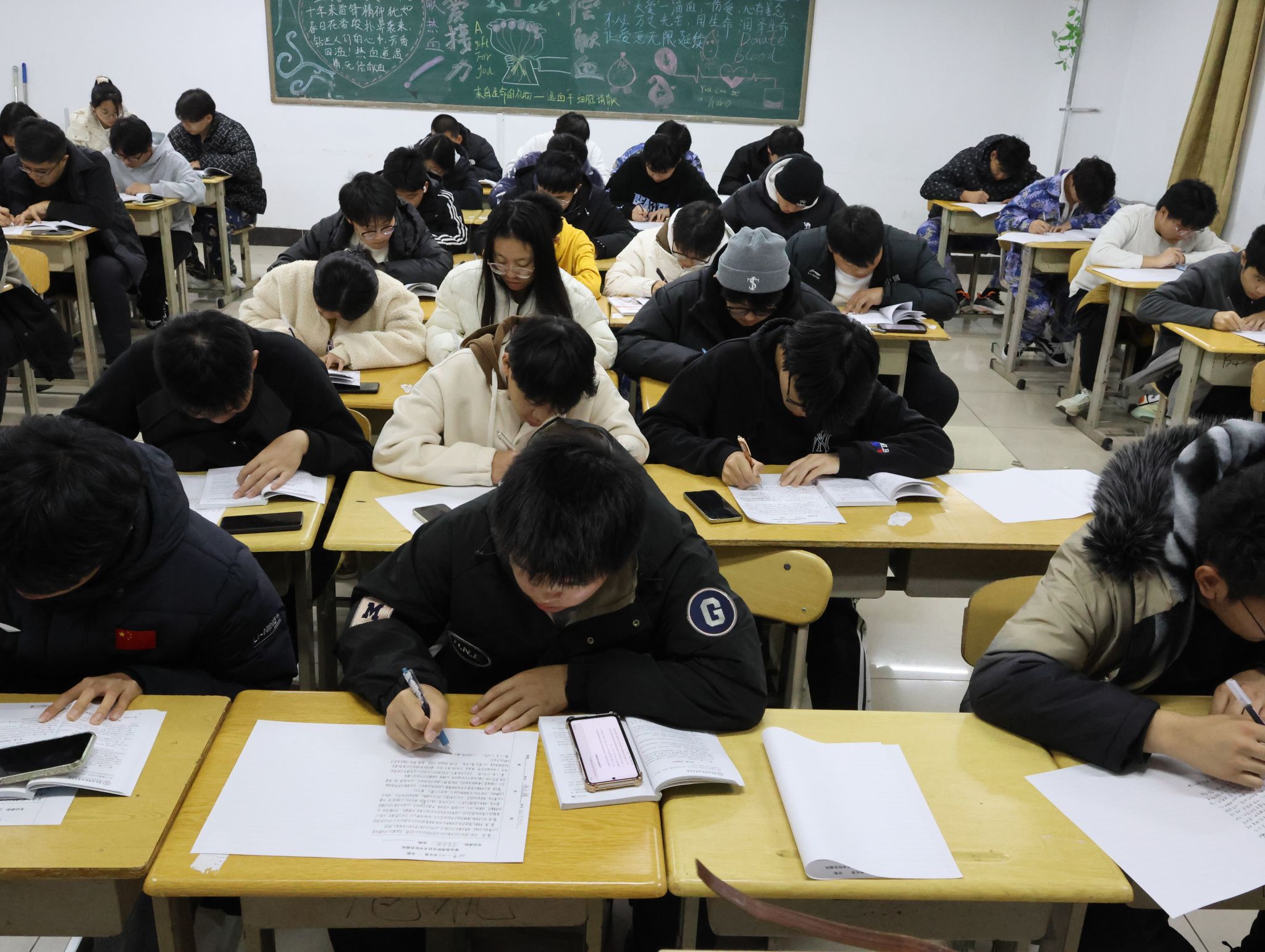 应急管理学院开展学生手册考核工作