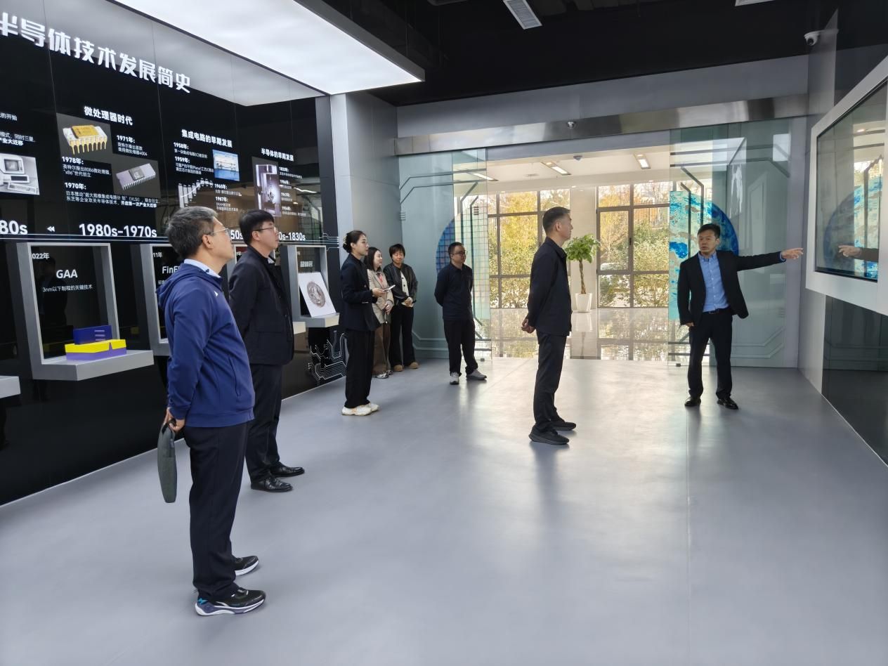 智能制造学院走访青岛思锐智能有限公司